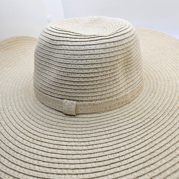 Shade And Shore Floppy Hat - Picture 4 of 7